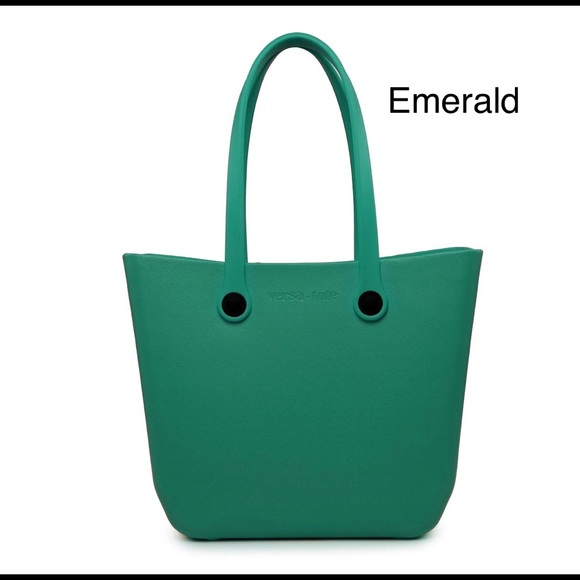 Versa Tote - Small w/bonus interchangeable straps - Picture 12 of 15